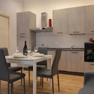 Del Golfo Apartment