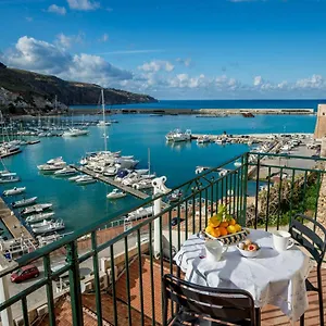 Veranda Sul Porticciolo Apartment